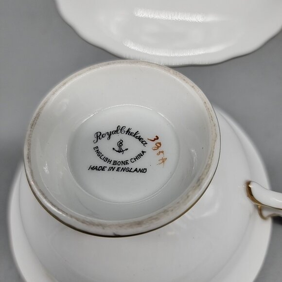 Hand Painted Royal Chelsea Rich Floral Center Tea Cup and Saucer Set - Picture 6 of 9